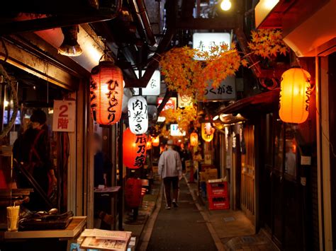 五日市駅 居酒屋 〜駅前の居酒屋で語られる人生の深淵〜